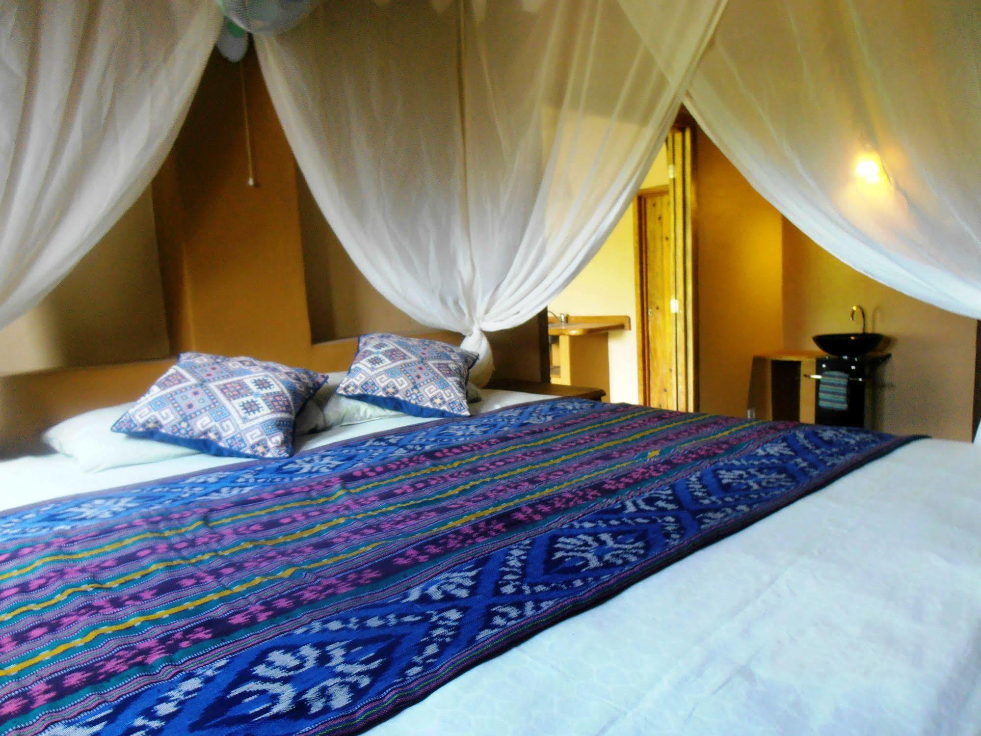 Bruce'S Hideout Hotel Bumbang Exterior photo