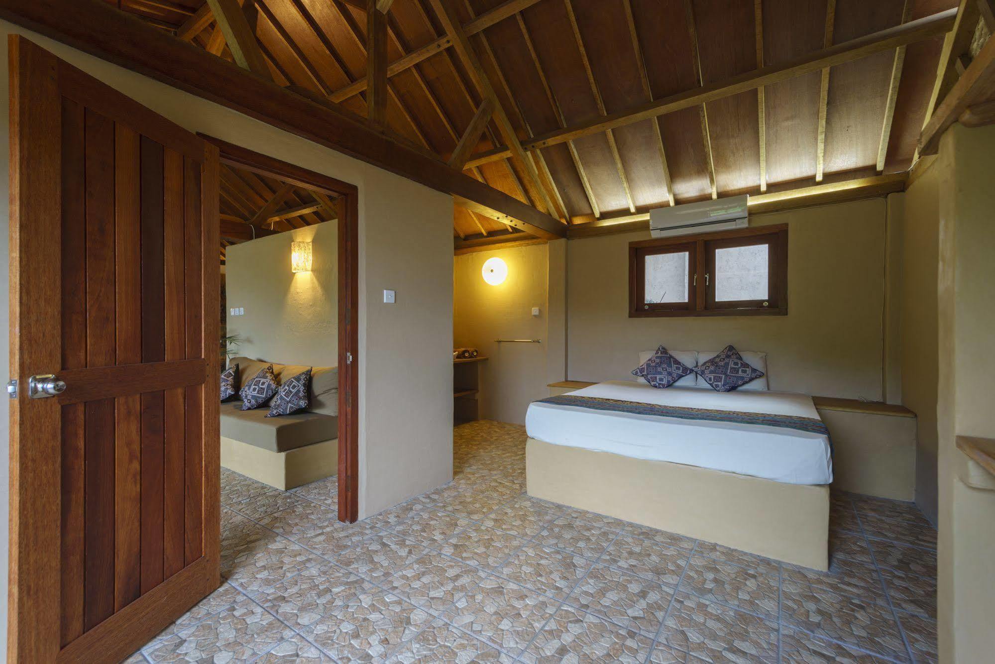 Bruce'S Hideout Hotel Bumbang Exterior photo